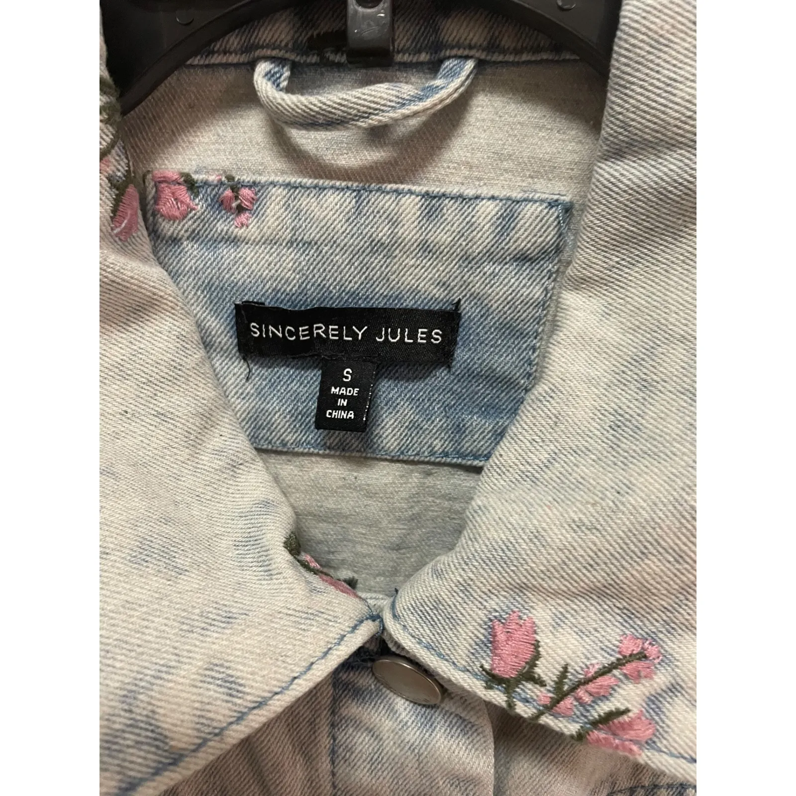 Sincerely Jules Denim‎ Jacket Floral Embroidered Jean Jacket Cropped Small Blue - Image 2