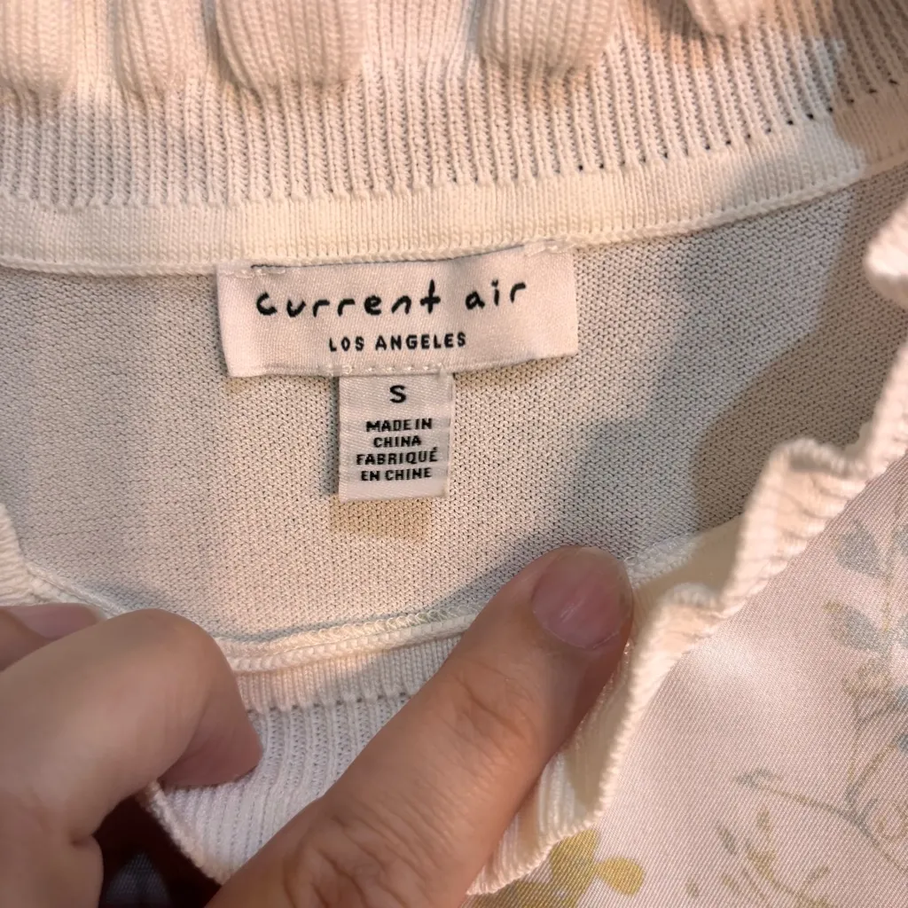 Current Air womens satin floral ruffle pullover sweatshirt white S - Image 4