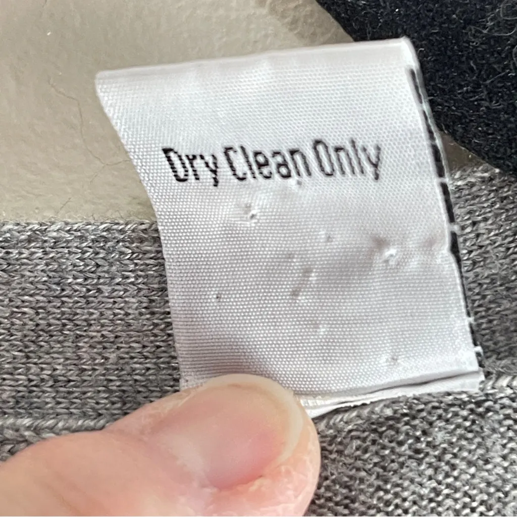 BARNEYS NEW YORK Lightweight Gray Striped Silk Blend Button-Up Cardigan, Small - Image 11