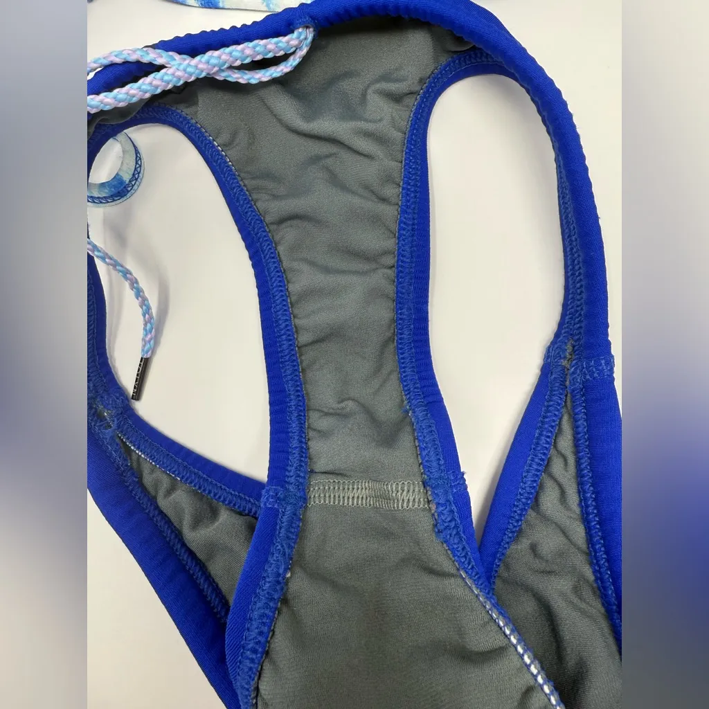 Jolyn X Mallyce Matching Bikini Set Top Small, Bottom Large Blue Size undefined - Image 6