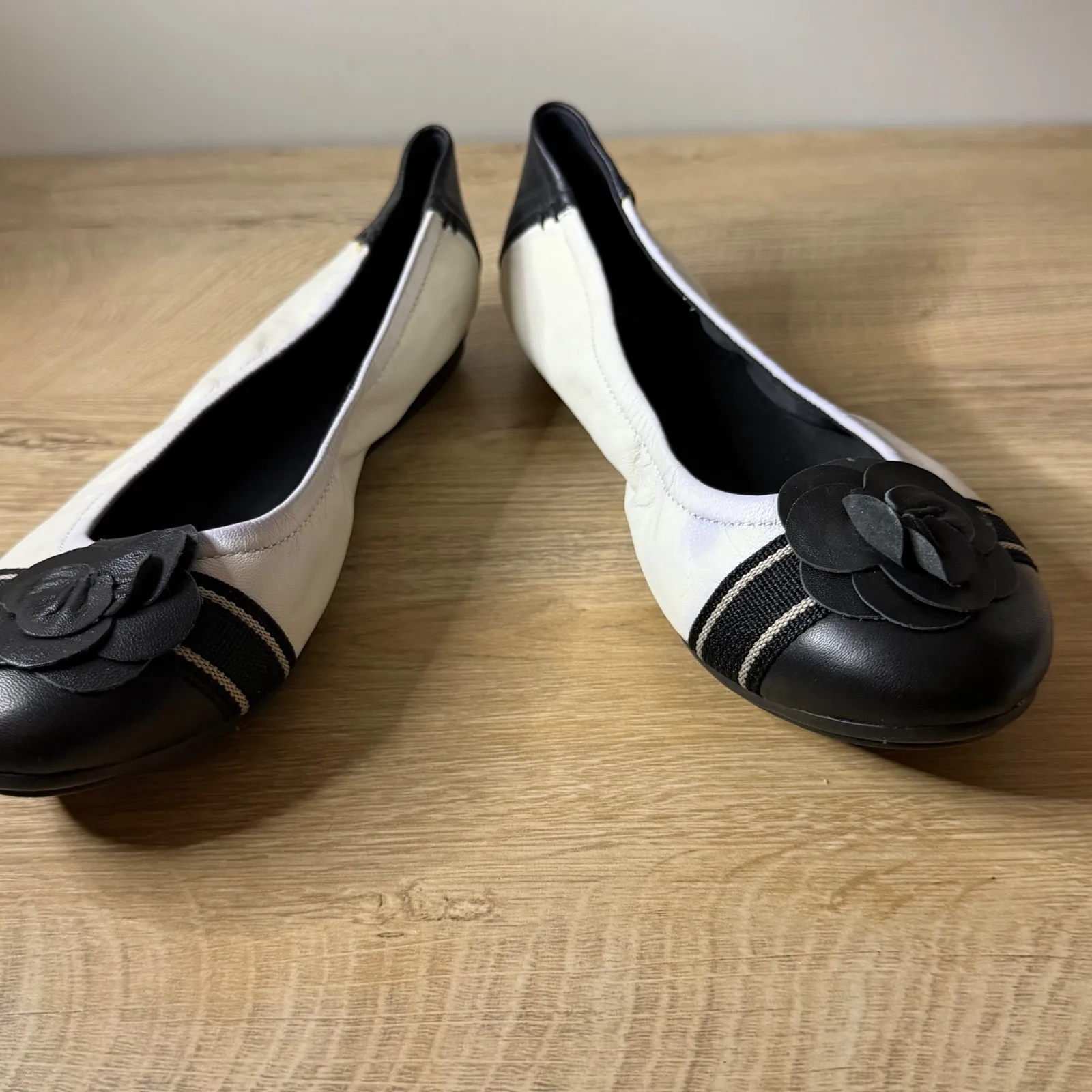 Easy Spirit e360 Black White Floral Ballet Flats Comfort Walking Shoes Womens 8W - Image 4