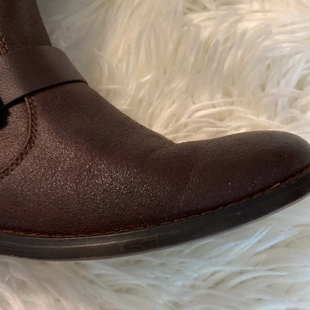BareTraps Women’s Boots brown color excellent condition long 12” - Image 9