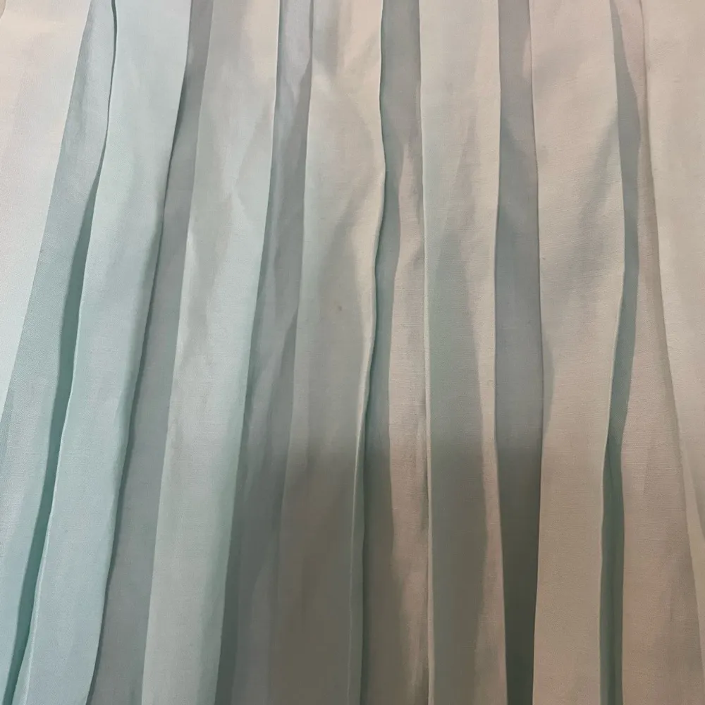 NWT Talbots mint seafoam green pleated skirt. Size 2 - Image 4