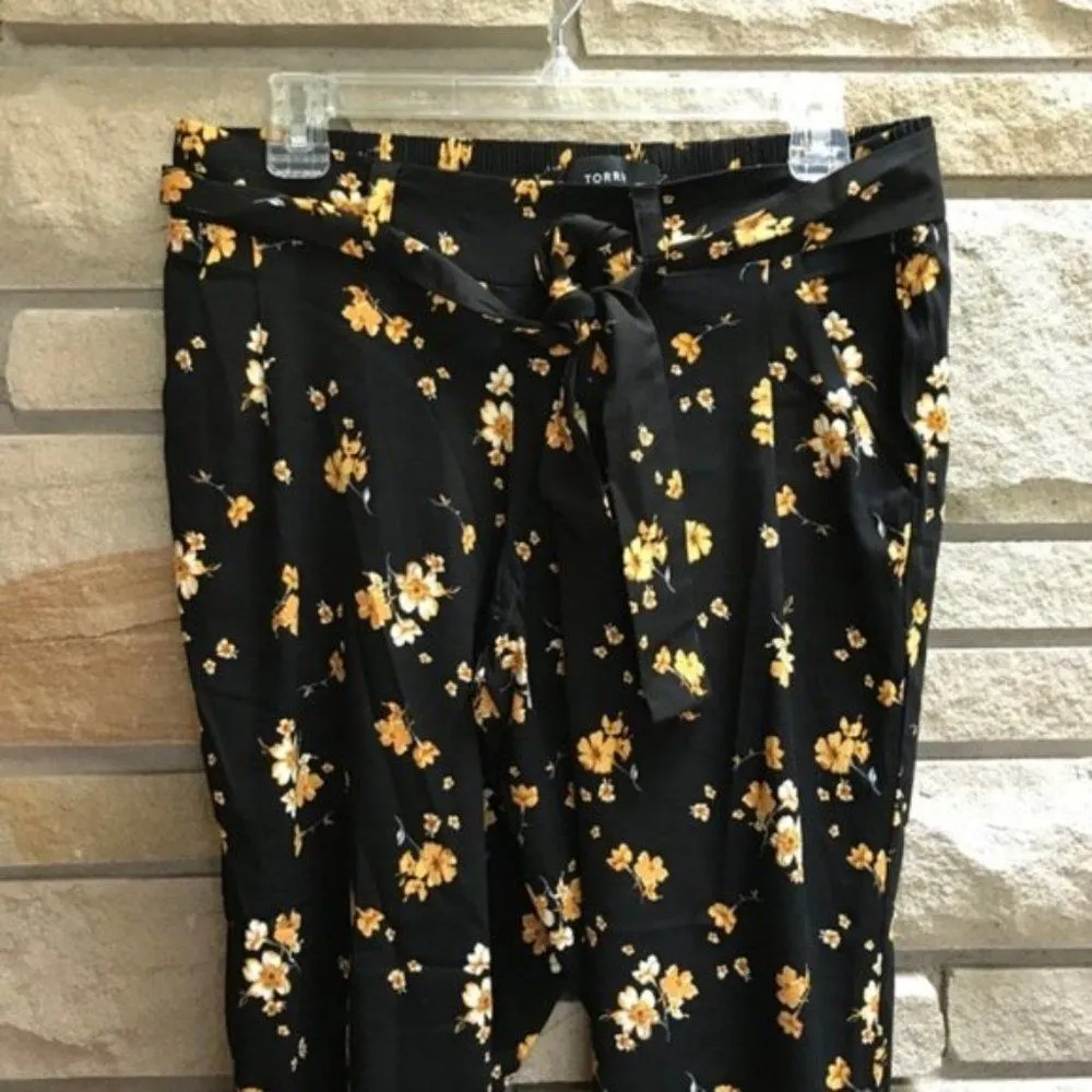 Torrid Black Floral Challis Tie Front Pants 00 - Image 5