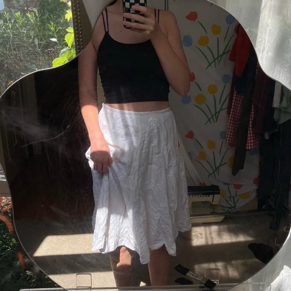 Vintage 90s y2k boho knee length embroidered white linen skirt 🔥 - Image 6