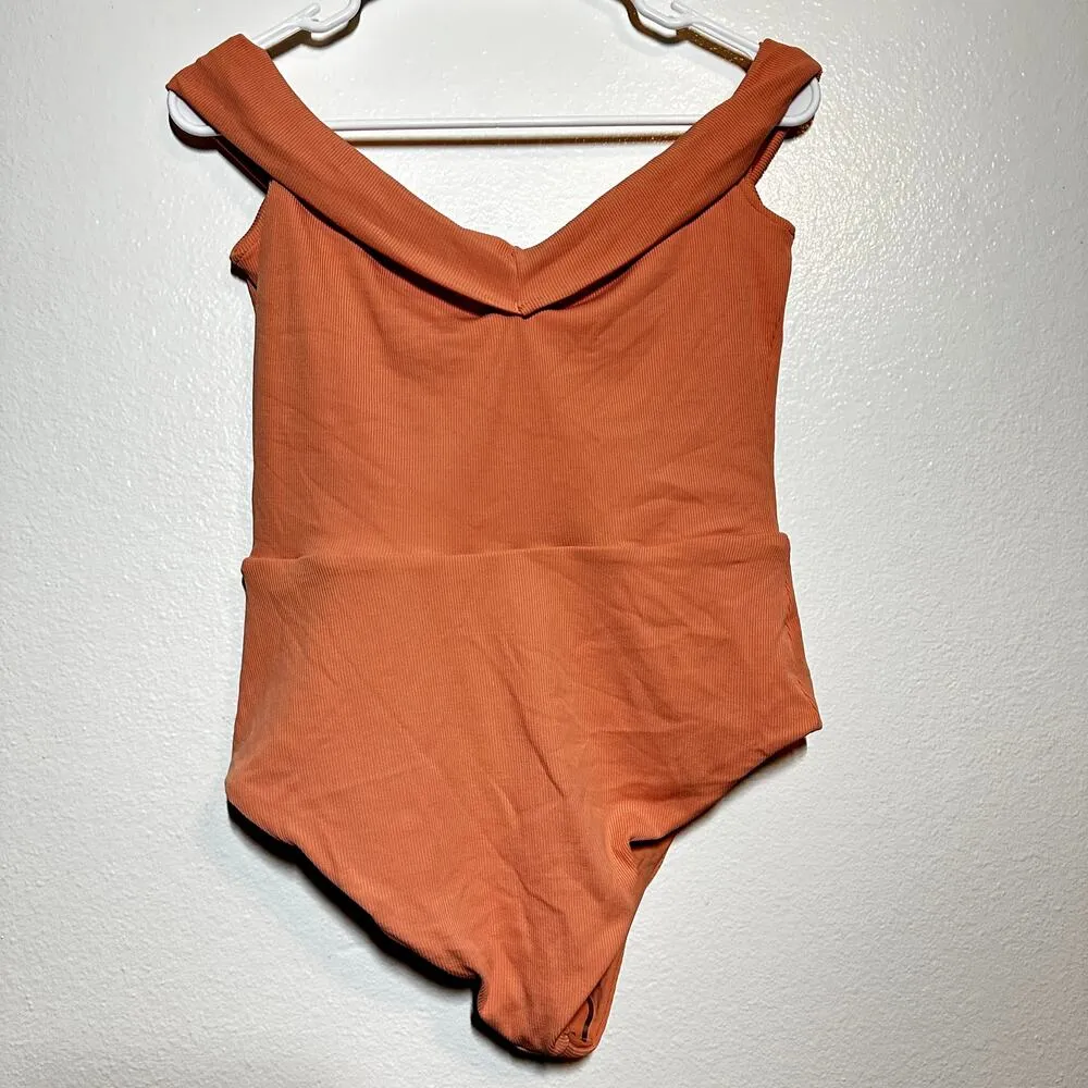 L Space Anja Off Shoulder Lace Up One Piece Swimsuit Tropical Peach 12 NWT - Image 6