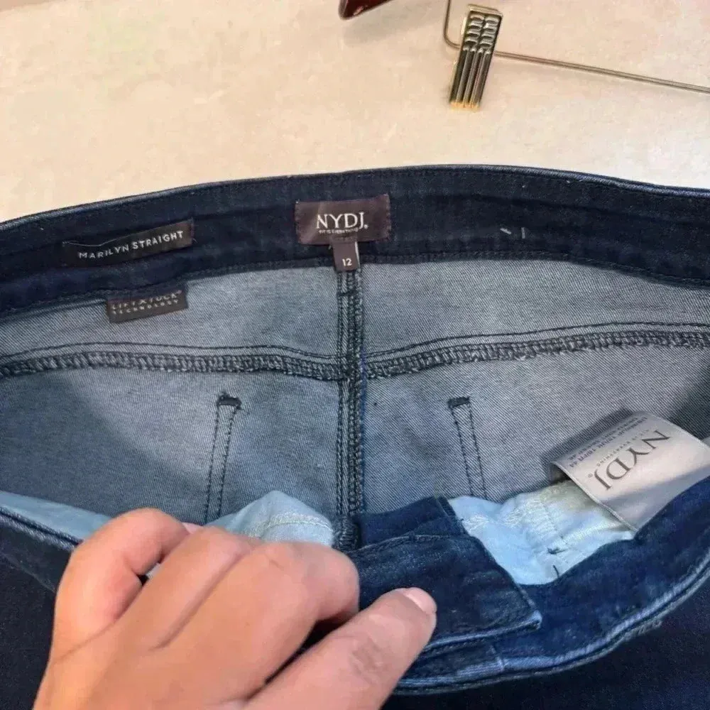 NYDJ Marilyn Straight Lift Tuck Technology Dark Wash Stretch Jeans Women's 12 - Image 6