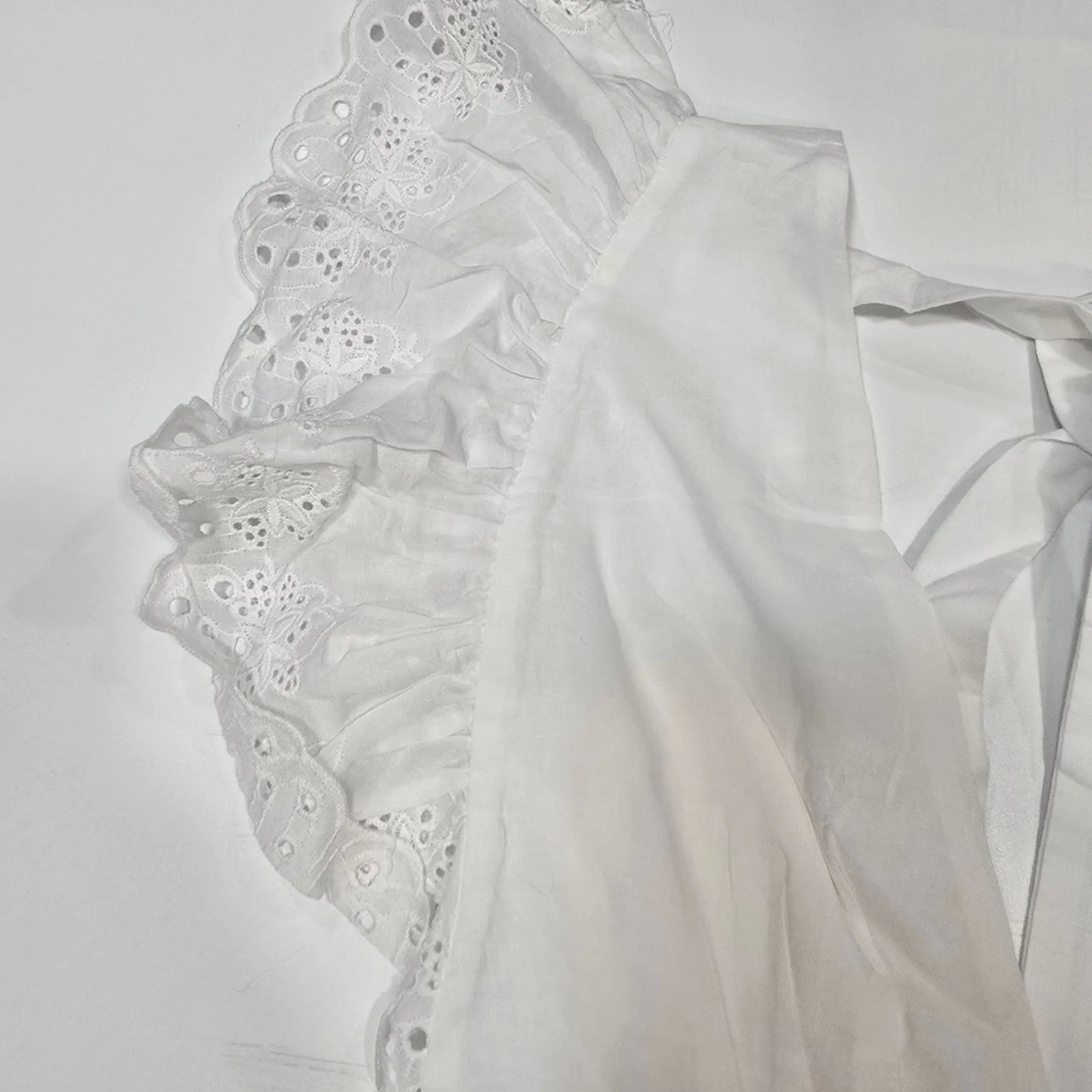 Tularosa Trixie Crop Top in White Large - Image 5