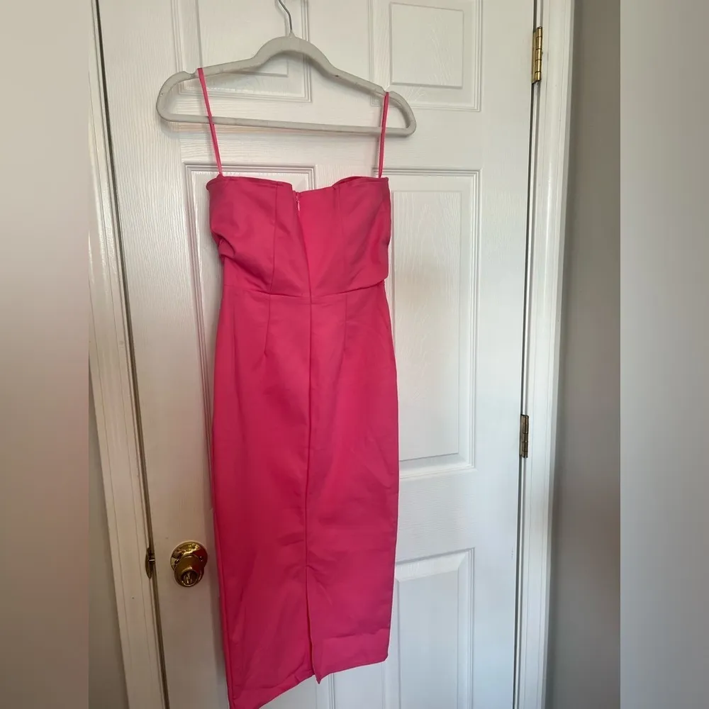 New MORE TO COME Sophia Strapless Midi Dress in Pink - Image 8