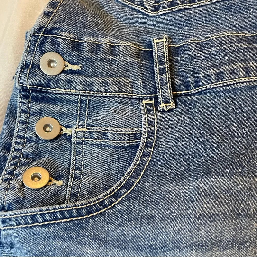 Women’s No Boundaries Light Blue Denim Overalls - Image 6