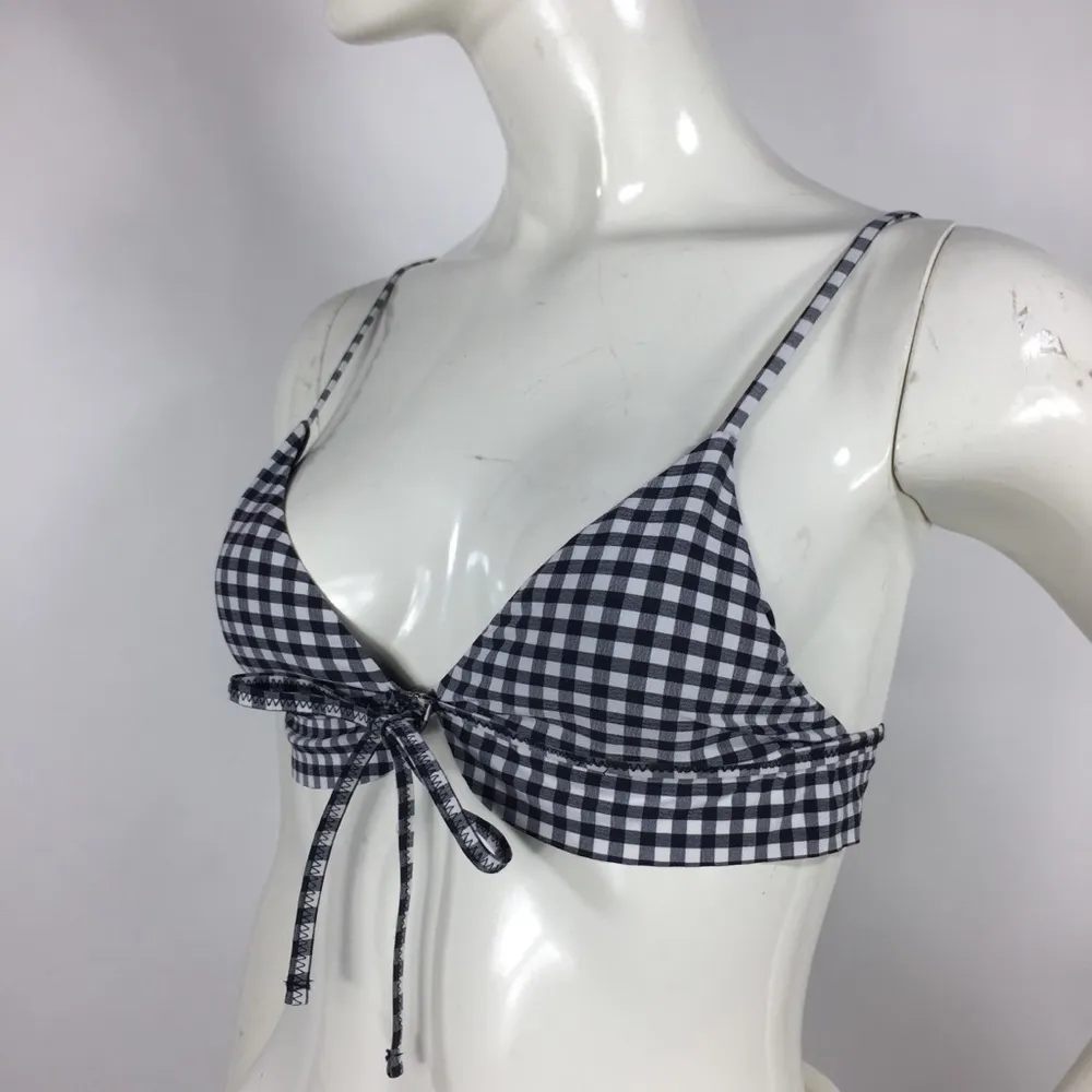 Topshop  Gingham Fromt Clasp Ruffle Bikini top - Image 9