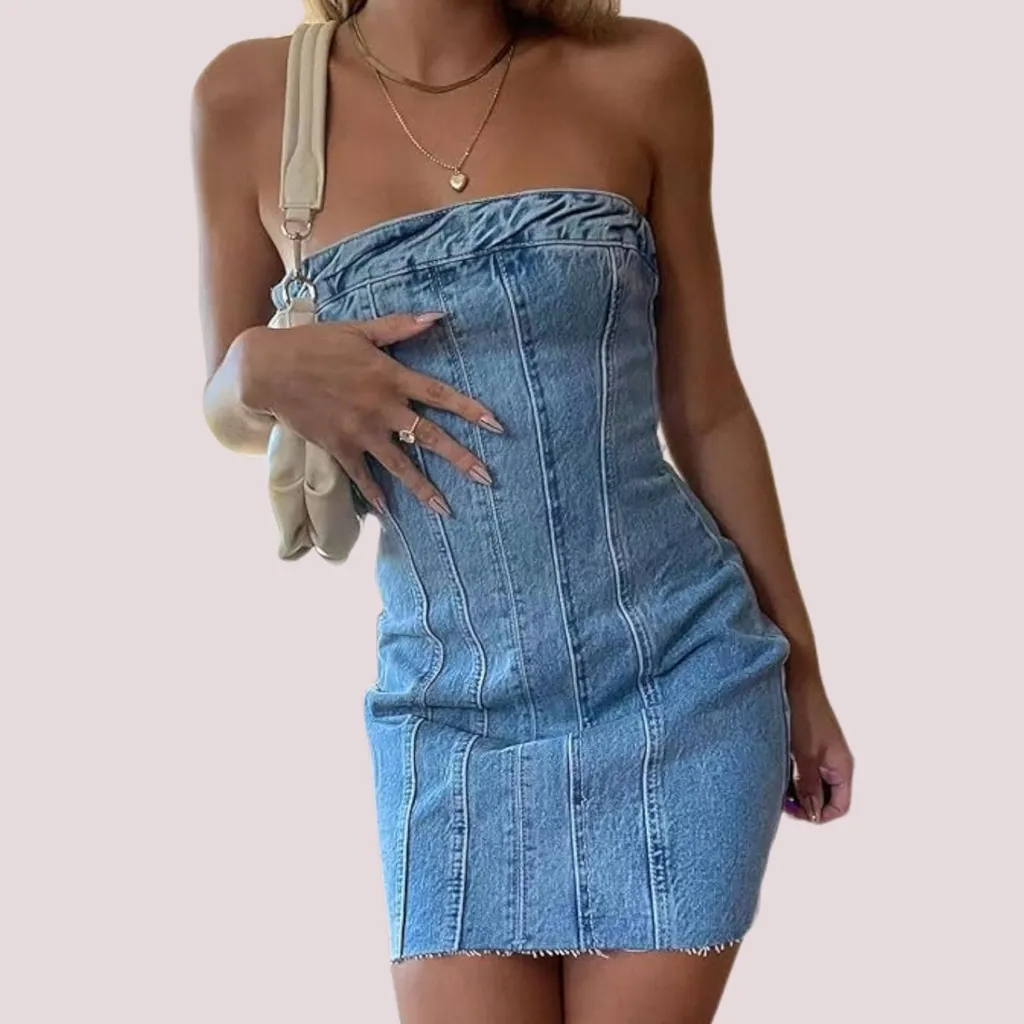NWOT Women’s Strapless Denim Corset Mini Dress
Size: Large Blue - Image 3