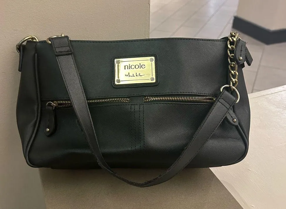 Nicole by Nicole Miller black and Gold Chain Shoulder Bag—Nice Clean Purse - Image 5