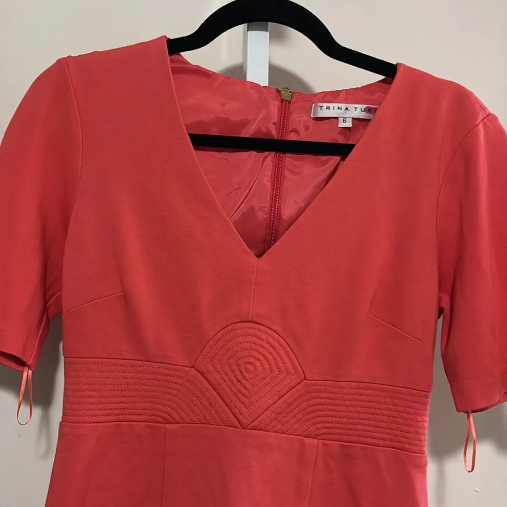 Trina Turk Red Sheath Mini Dress V-Neck Short Sleeve - Image 5