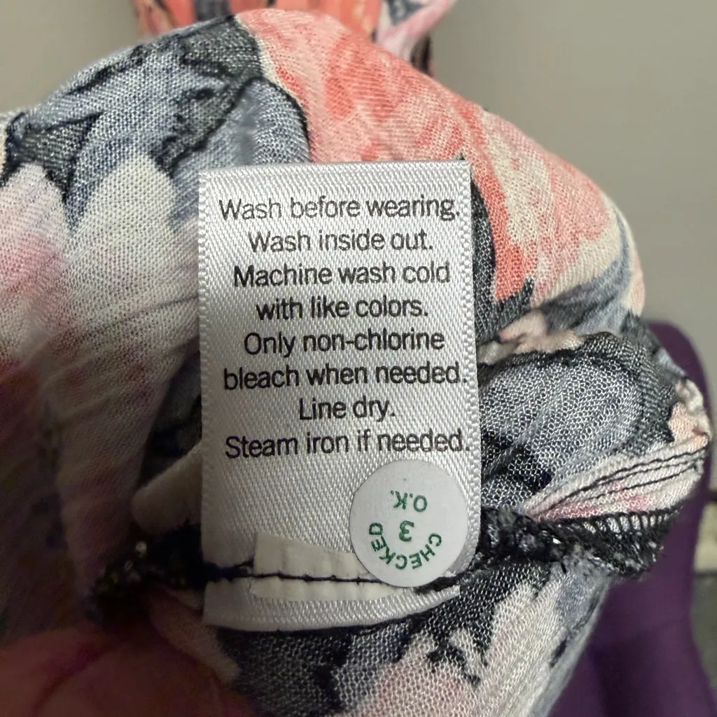 SO Floral Tie-Front Midi Dress – Size Small – Black Peach Floral - Image 9