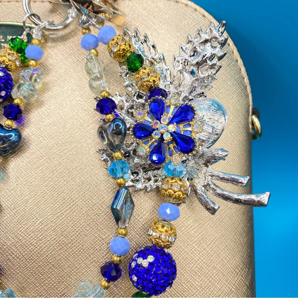 💙 Luxury Bag/Phone Chain Charm/Keychain Sparkly Floral Brooch & Crystal Beads - Image 5