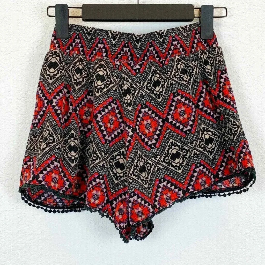 Socialite Shorts Womens Small Boho‎ Festival Tribal Crochet Hem Pockets - Image 3