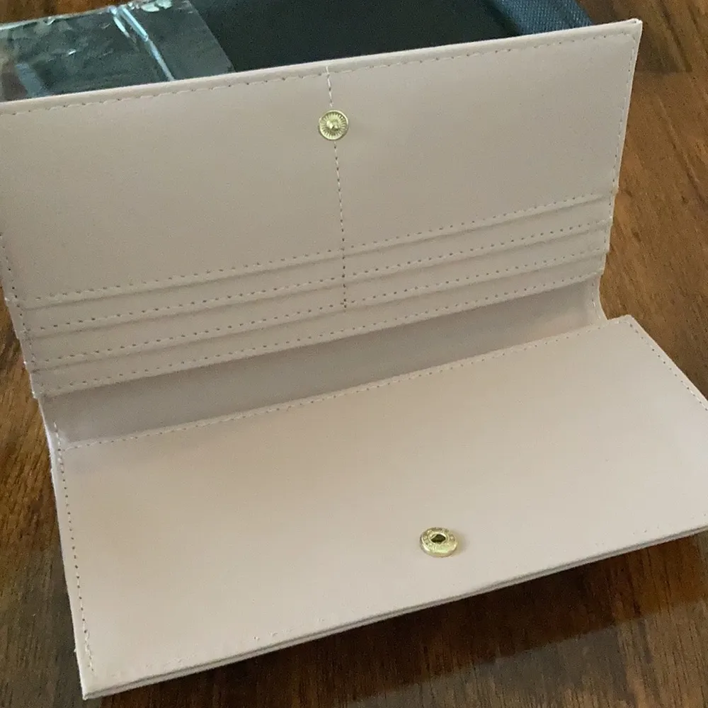 NEW Aimee Kestenberg Pale Pink Wallet Small Bifold Credit Card Slots NIB - Image 6