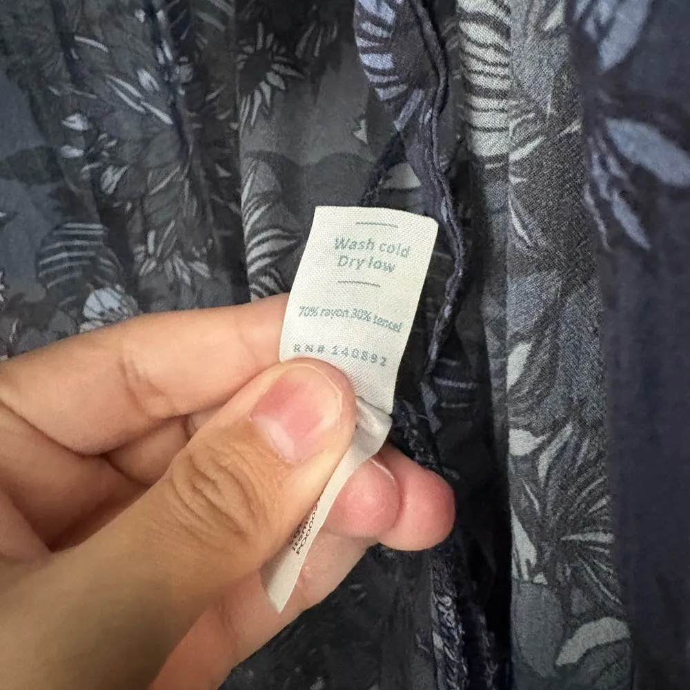 Marine Layer Emlyn Floral Wrap Short Sleeve
Midi Dress size xl🚨 - Image 3