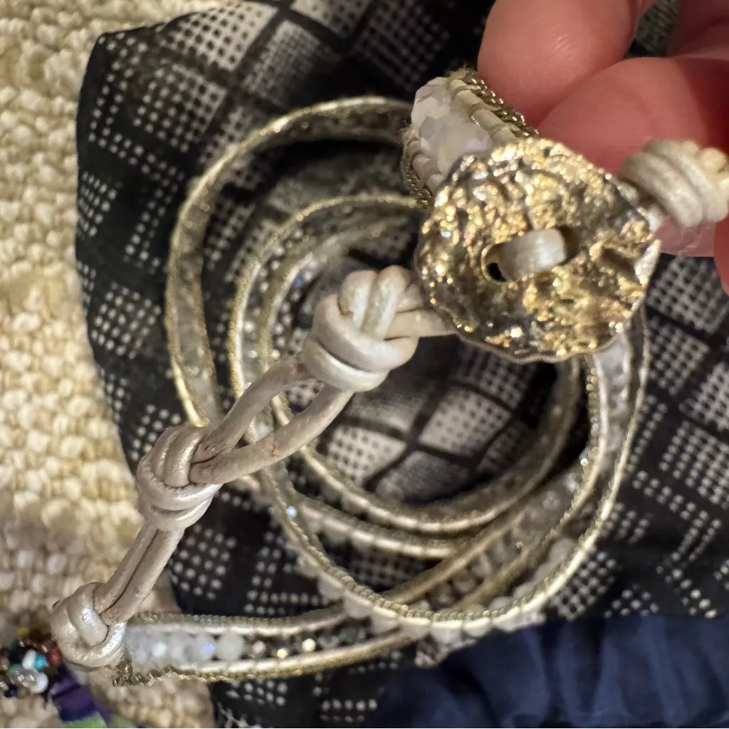 Chan Luu Silver and Gray Beaded Wrap Bracelet - Image 5