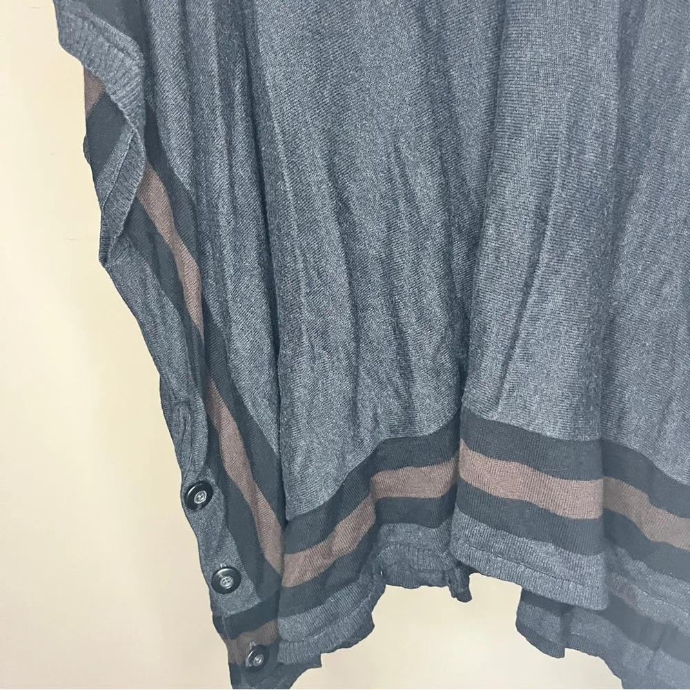 Nordstrom Hinge Sweater Poncho Detailed Border buttons women’s Medium large - Image 5