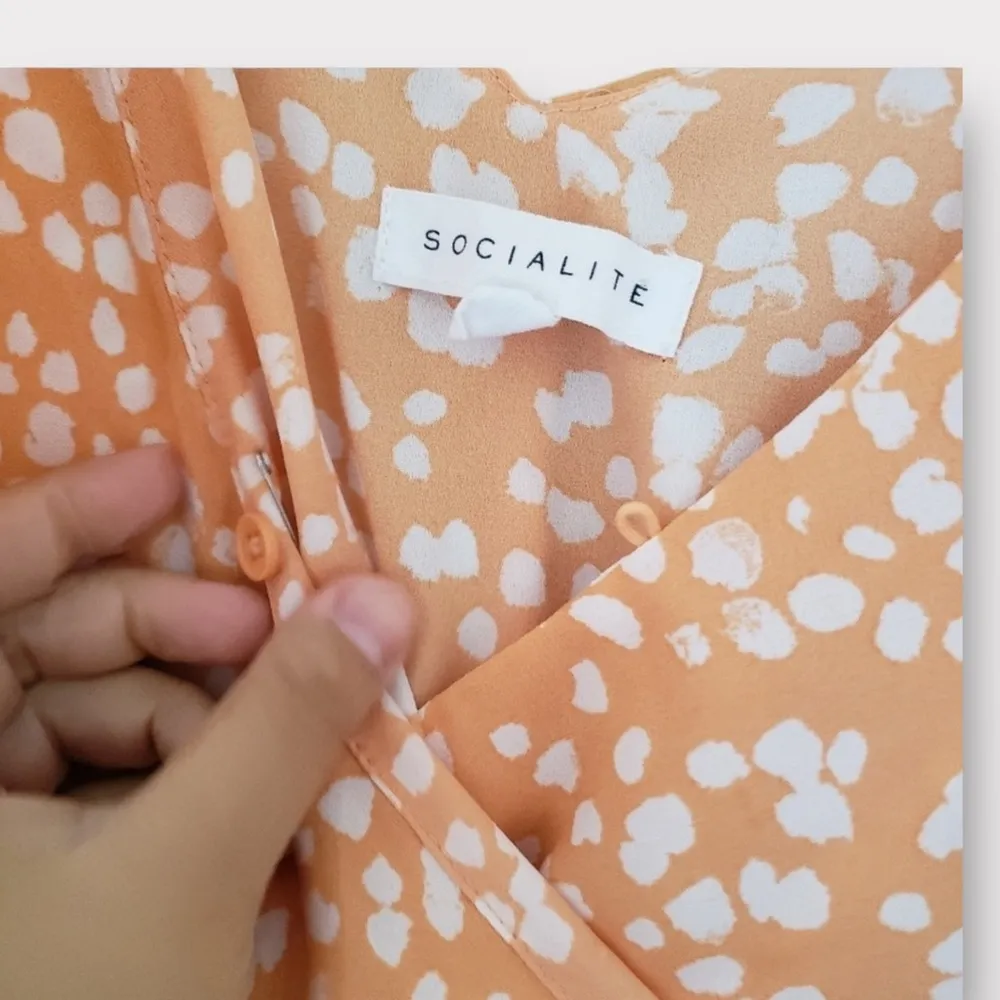 Socialite Midi Orange Ruffle Dress - Image 3