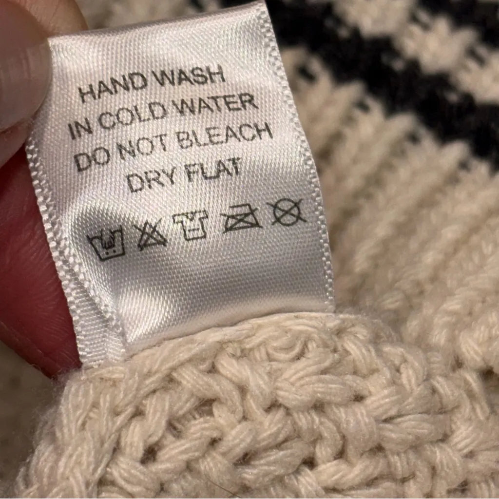 Taylor Swift Official Folklore Album Oversized Cardigan Sweater size XL 2 XL - Image 10