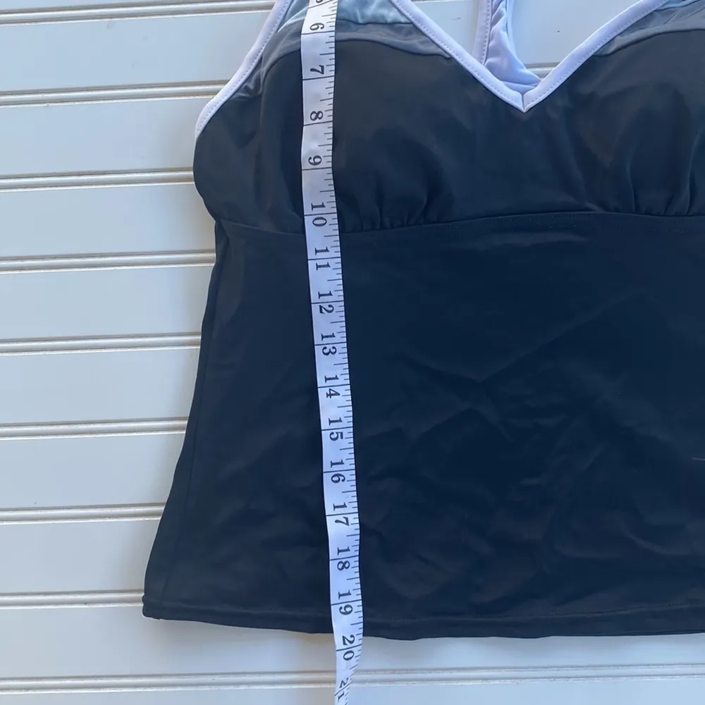 Padded racer back tank Size 12 - Image 10