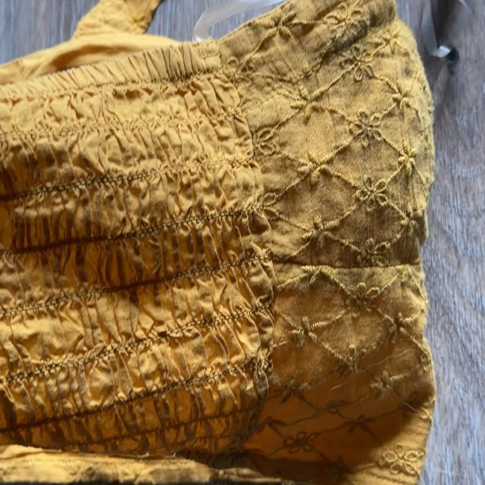 American Eagle Cropped Top w/Tie Back Size XS - Image 11