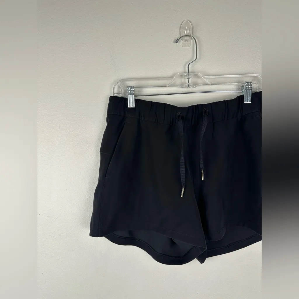 Lululemon On The Fly Woven 2.5" Black Shorts Women’s Sz 8 - Image 3