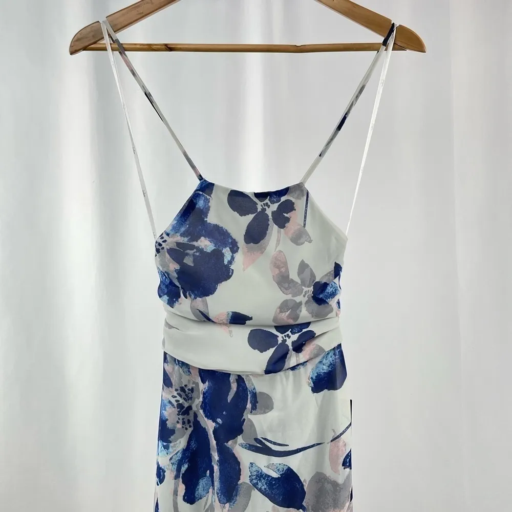 NWT Lulus All I‎ Need Floral Print Lace-Up Maxi Dress in Grey Size Extra Small - Image 5