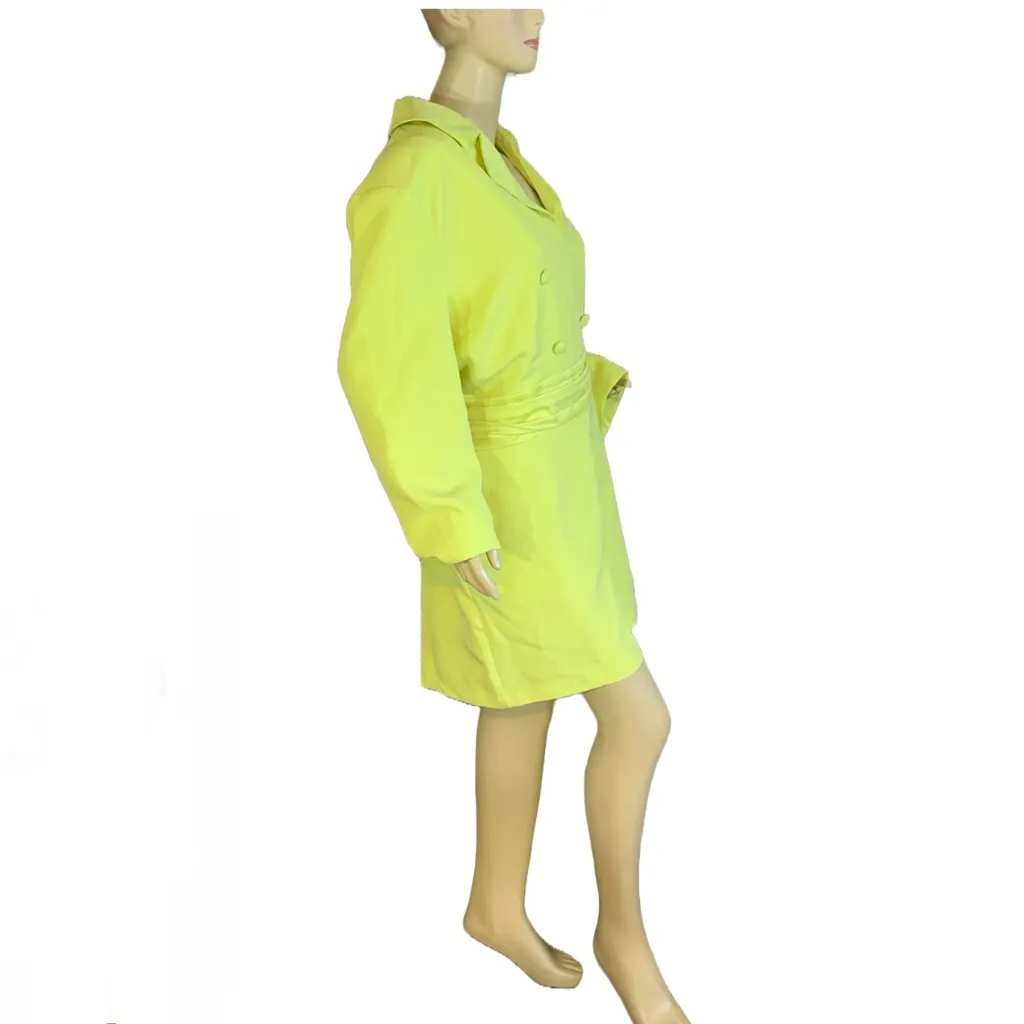 NEW YORK AND COMPANY HIGHLIGHTER YELLOW LONG SLEEVE ROMPER SHORTS NWT (XXL) - Image 2