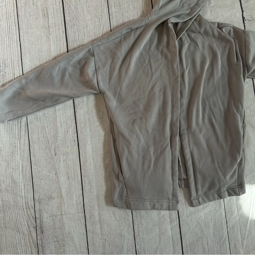 Fabletics Fabletic XS gray open front hooded jacket cardigan - Image 8