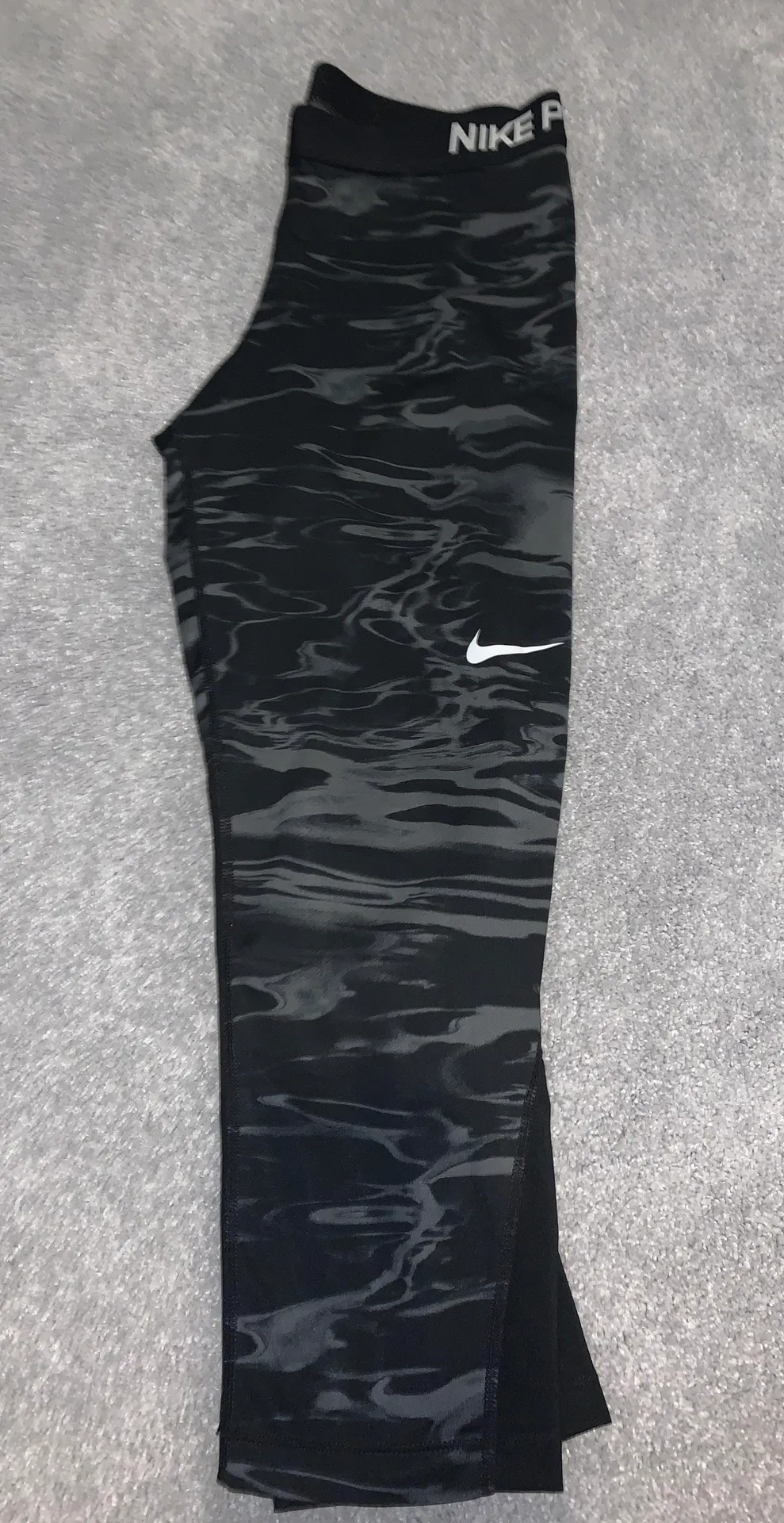 Nike Pro capri leggings - Image 3