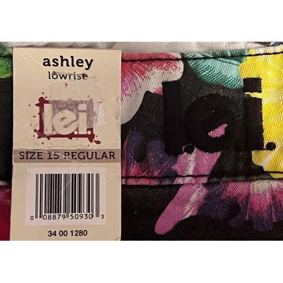 L.E.I. Junior Ashley Low Rise Black Floral Shorts Treat with Love‎ Size 15 - Image 6