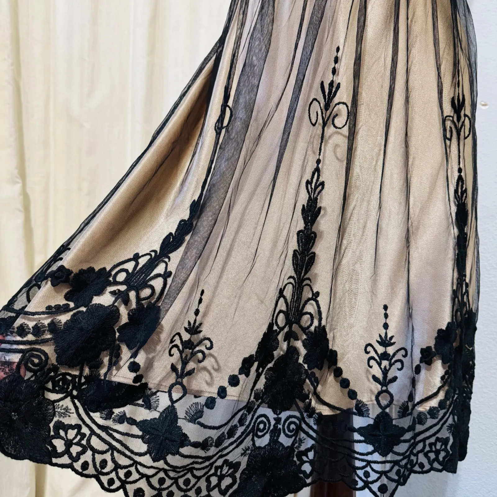 Vintage Y2K SL Fashions Black Beige Mesh Overlay Whimsigoth Babydoll Dress 14 Tan - Image 5