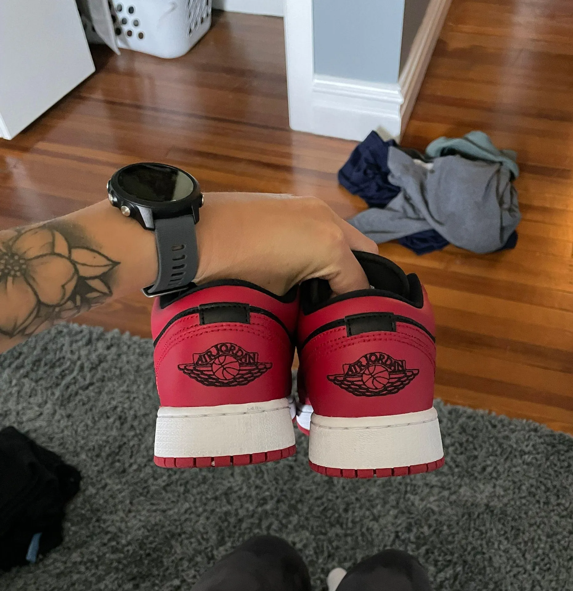 Nike Jordan Retro 1 Low Sneakers - Image 4