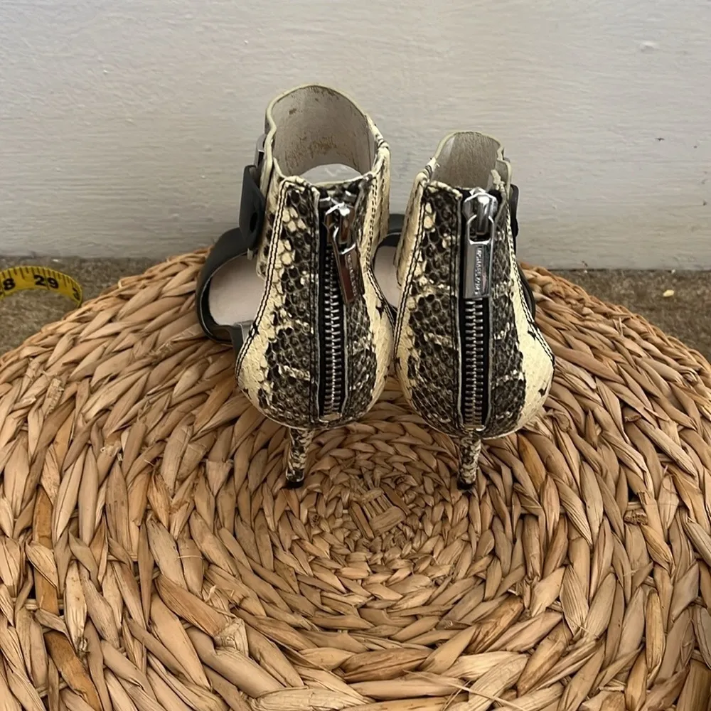 Michael Kors Black Peep Toe Heels W/ Snakeskin Ankle Cuff & Heel size us 6 - Image 5