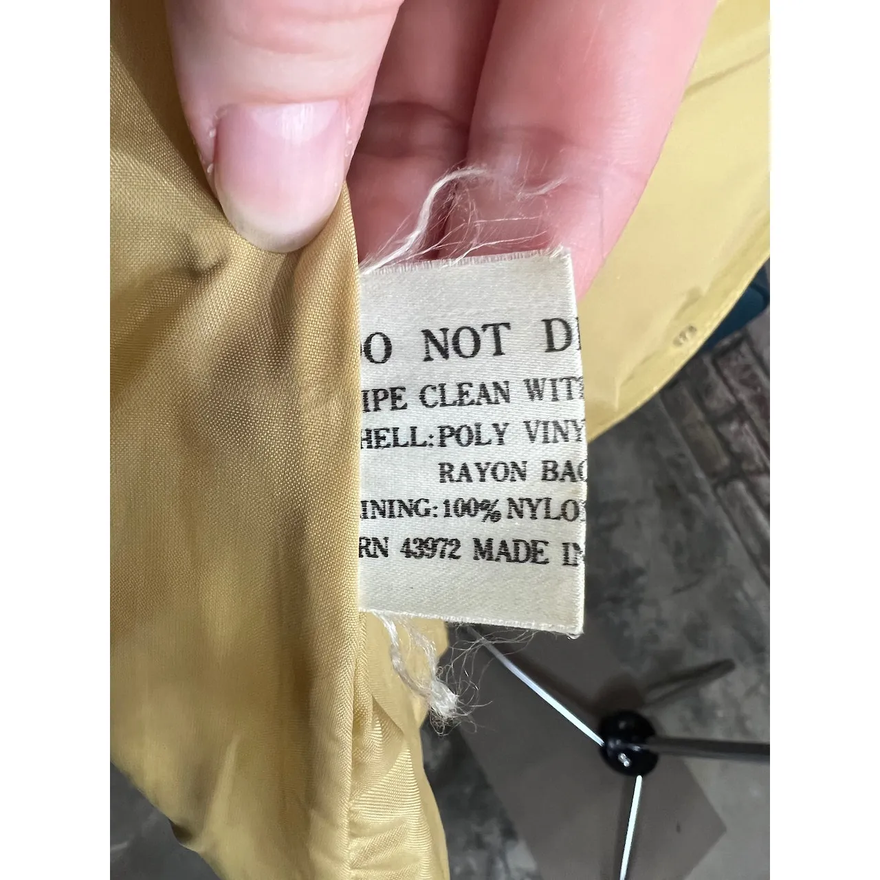 Fingerhut Vegan leather Jacket gun Mustard vintage 1970s Tan Size 14 - Image 14