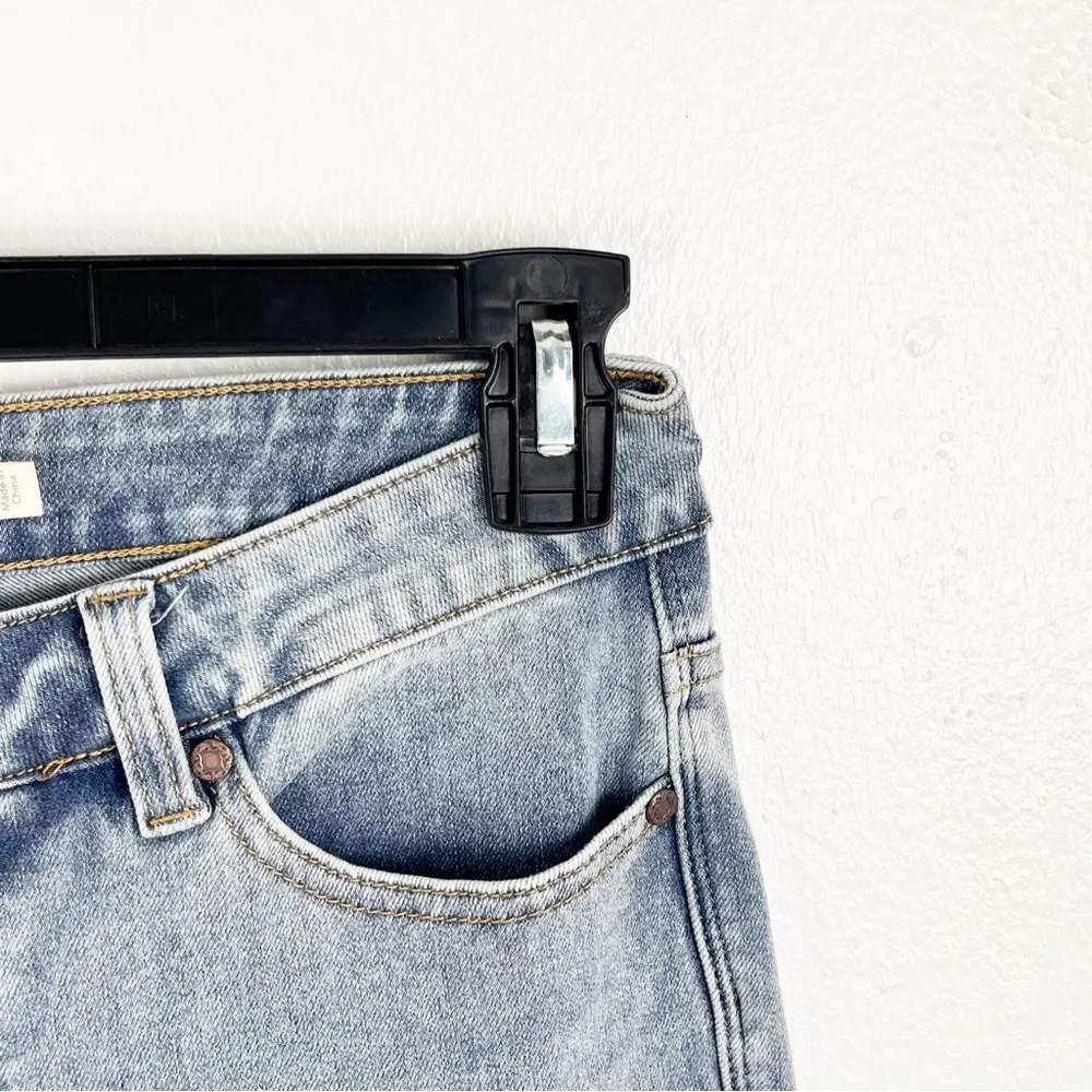 SOFT SURROUNDINGS Lightwash High Rise Beaded Embellishment Leg Jeans, Size 8 - Image 11