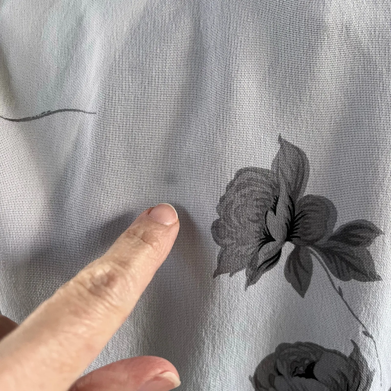 Rachel Comey Women's White And Black 100% Silk Floral Print Blouse Size 8 - Image 8