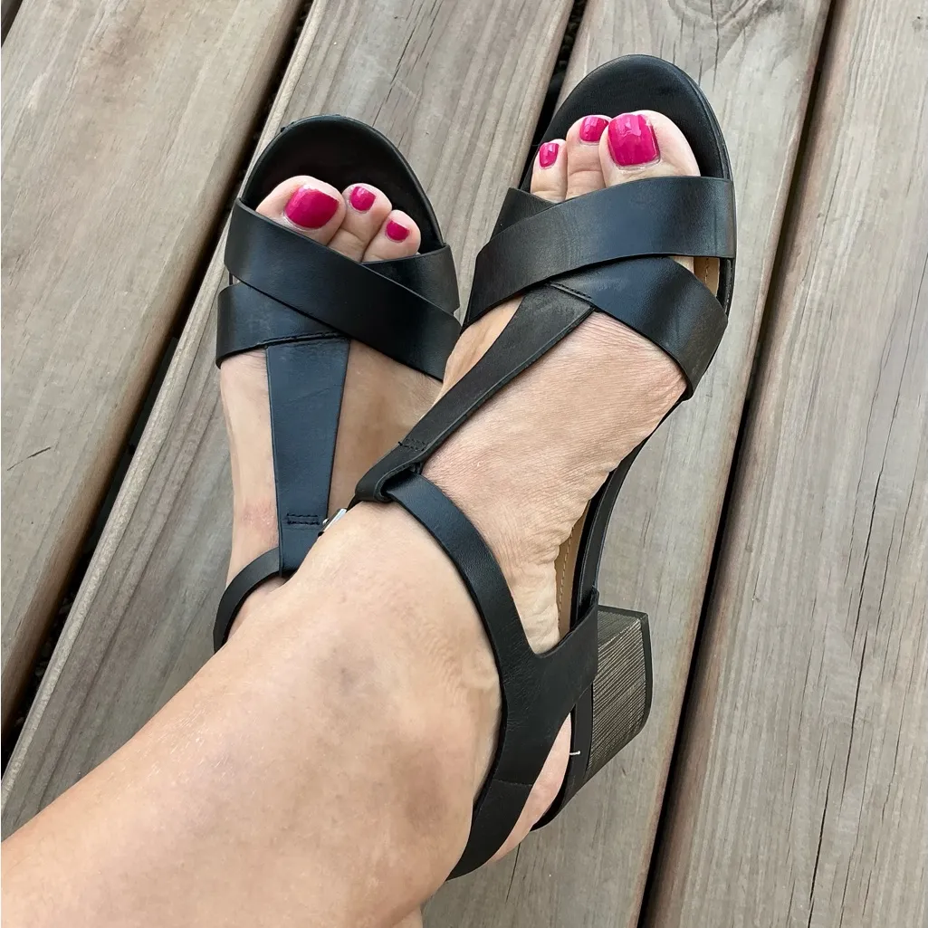 Nice FRENCH CONNECTION sandals 🌹 - Image 3