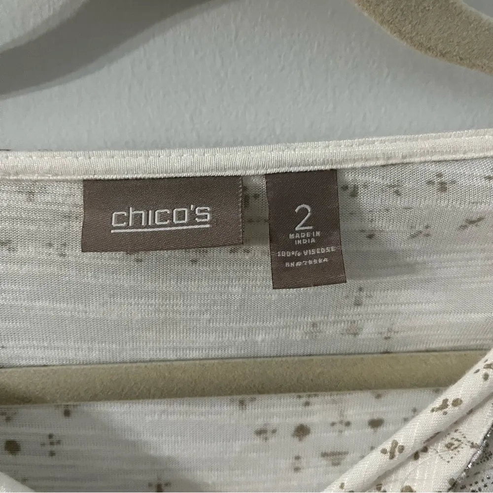 Chico's top size 2. Beautiful Design and Super Soft. Easy to Dress Up or Down - Image 8