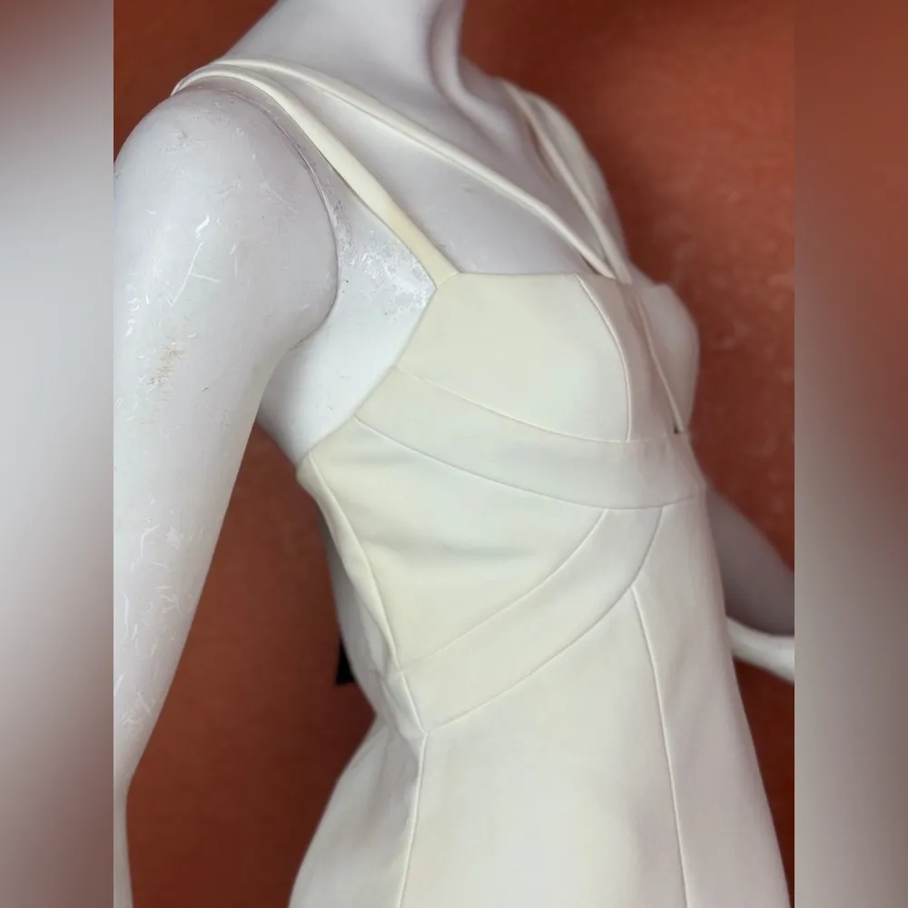 BCBGMAXAZIA white dress short straps cocktail party wedding prom Size 10. E39 - Image 8