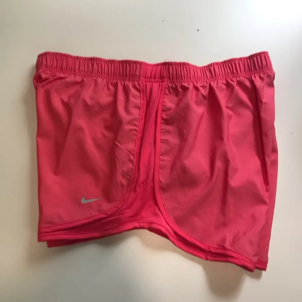 Nike Women's Tempo Brief-Lined Running Shorts - Image 3