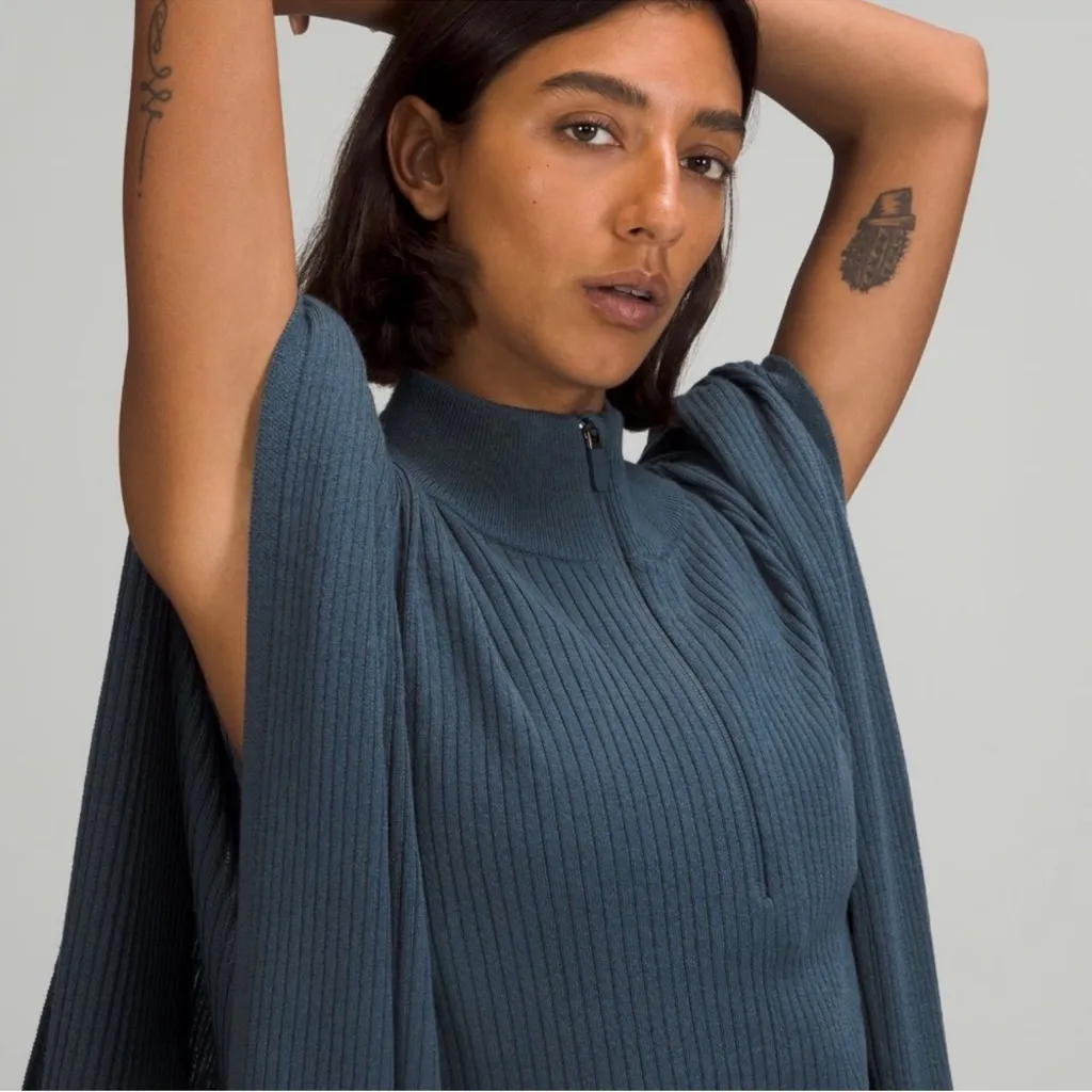 Lululemon NWT  On The Go Poncho Iron Blue / True Navy - Image 4