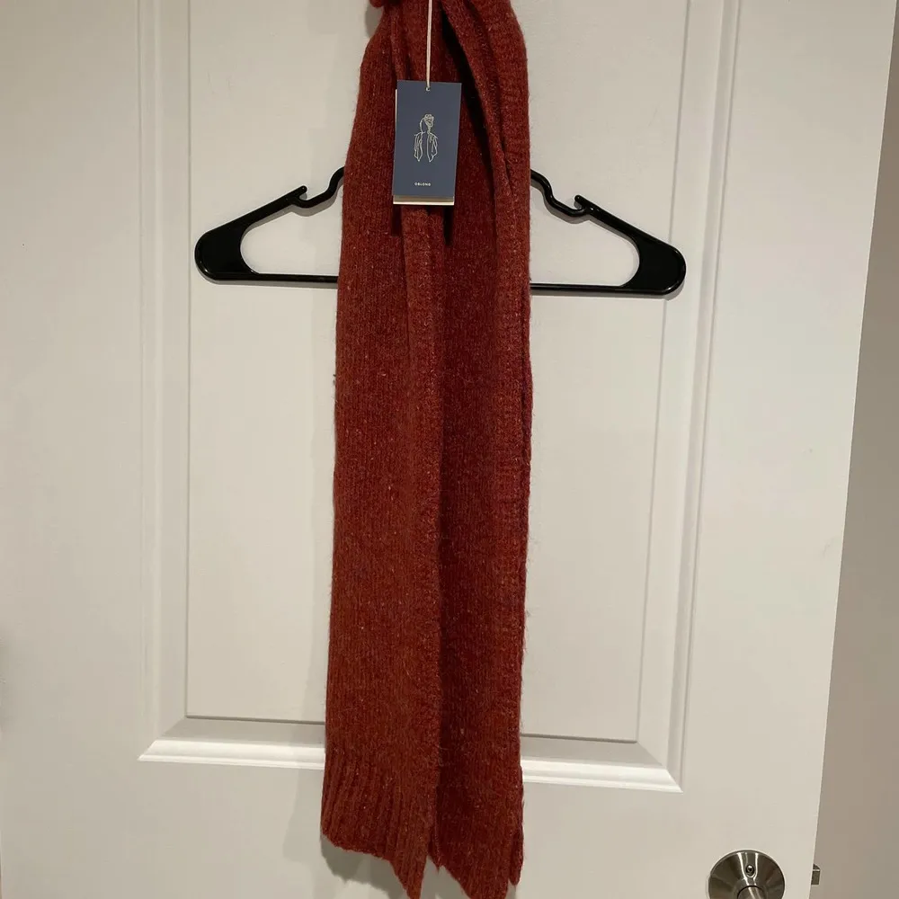 NEW Universal Thread oblong orange scarf nwt - Image 2