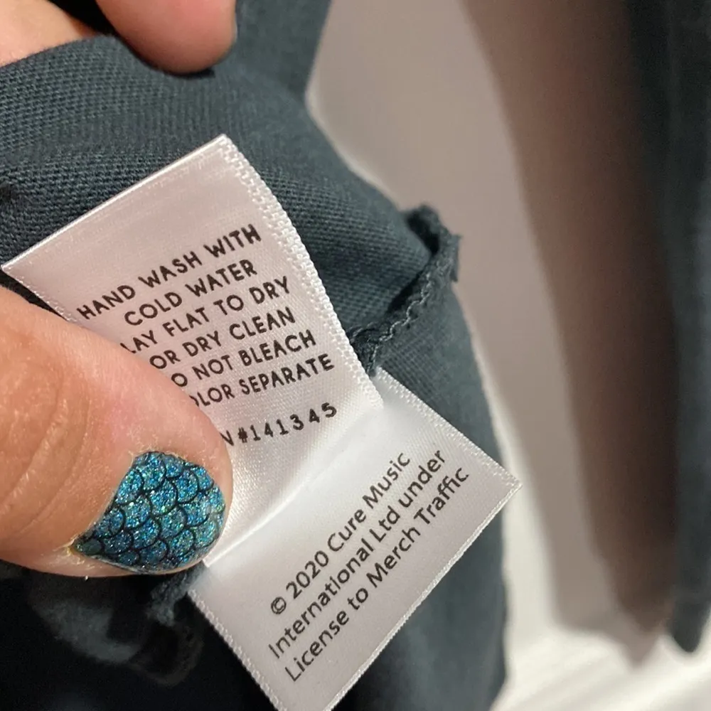 Daydreamer The Cure tee NEW long sleeve sold out‎ soft gray xs graphic t - Image 5