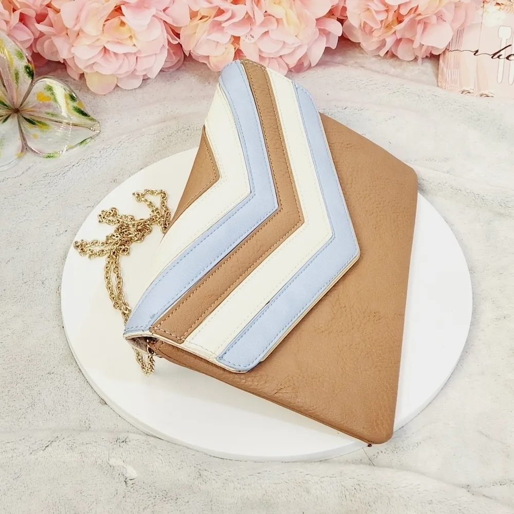 Charming Charlie Envelope Clutch Detachable Gold Chain Tan & Baby Blue - Image 4