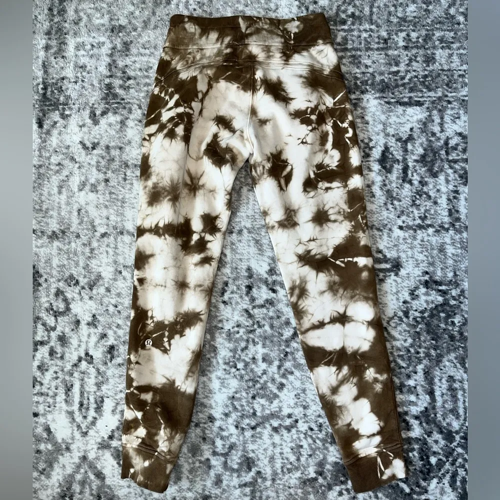 Lululemon  Warm Down Jogger *Earth Dye - Image 3